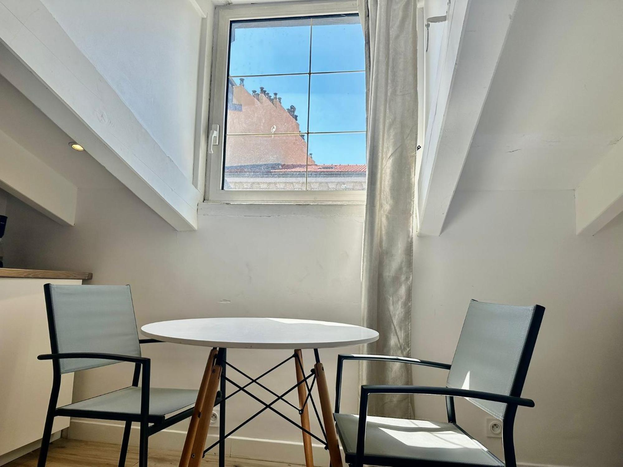 Appartement A Meyerbeer Nice Bilik gambar